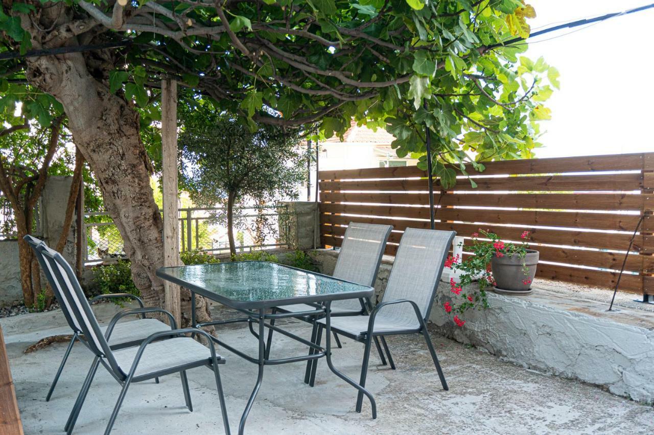 Appartamento Petra'S House Kavala Esterno foto